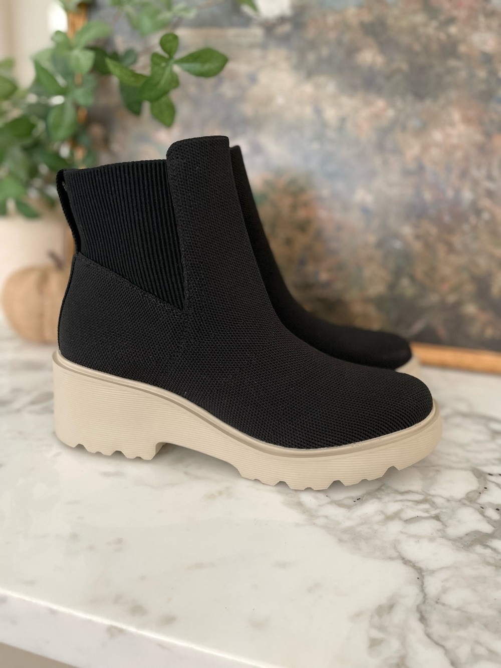 VIVAIA Everly Black Beige Ankle Boots Supportive Travel